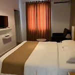 Sidi - Free Parking, Fast Wifi Connection And Breakfast Included Hotel