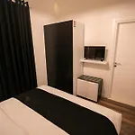 Sidi - Free Parking, Fast Wifi Connection And Breakfast Included Hotel 3*
