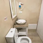 Sidi - Free Parking, Fast Wifi Connection And Breakfast Included 3*