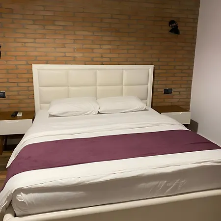 Sidi - Free Parking, Fast Wifi Connection And Breakfast Included