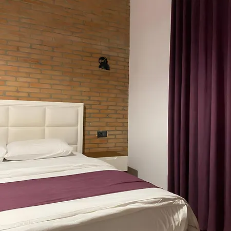 Sidi - Free Parking, Fast Wifi Connection And Breakfast Included Ξενοδοχείο 3*