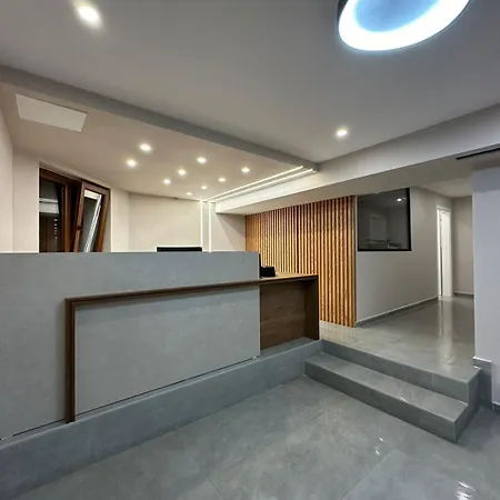 Ξενοδοχείο Sidi - Free Parking, Fast Wifi Connection And Breakfast Included 3*