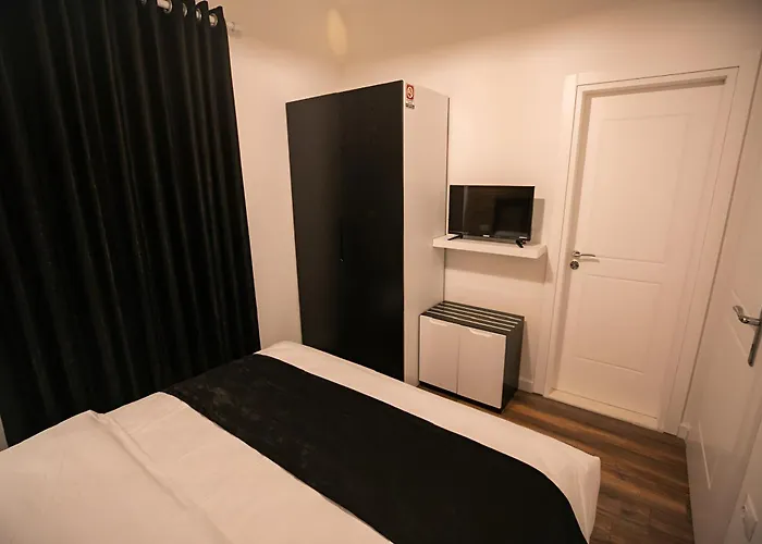 Sidi - Free Parking, Fast Wifi Connection And Breakfast Included Hotel 3*