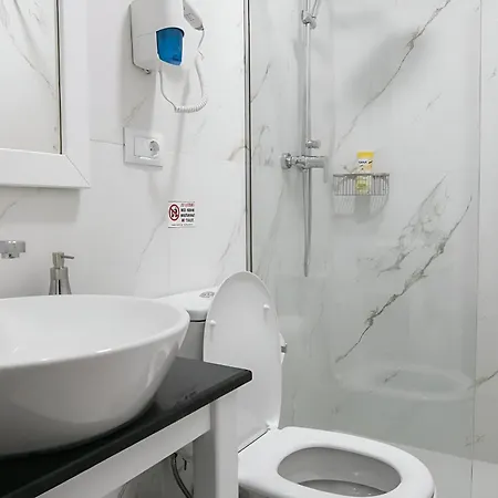 Sidi - Free Parking, Fast Wifi Connection And Breakfast Included 3* Tiran