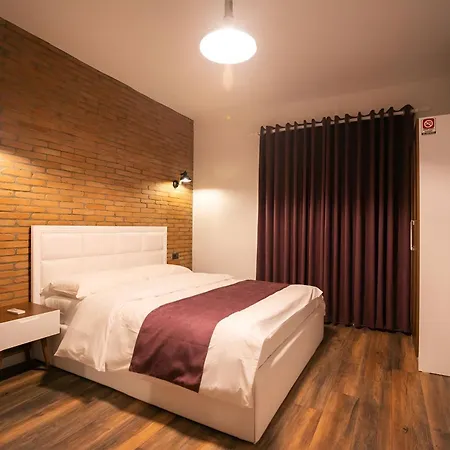 Sidi - Free Parking, Fast Wifi Connection And Breakfast Included Hotel Tirana