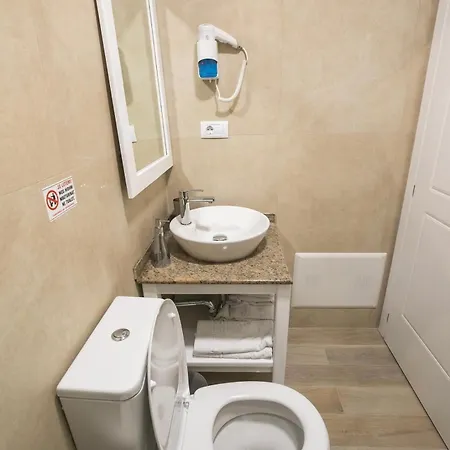Sidi - Free Parking, Fast Wifi Connection And Breakfast Included 3*