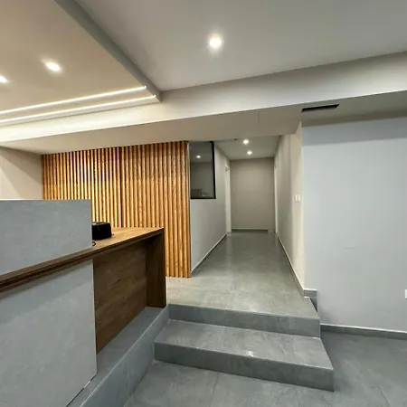 Sidi - Free Parking, Fast Wifi Connection And Breakfast Included 3* Tiran