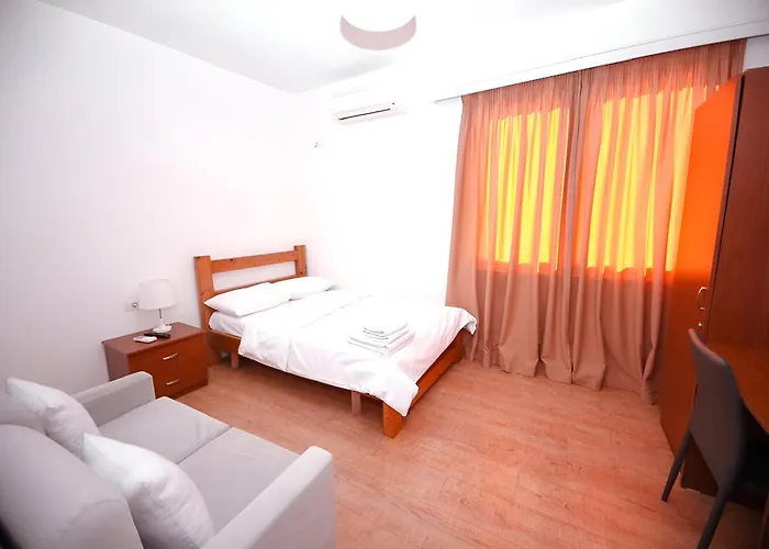 Sidi - Free Parking, Fast Wifi Connection And Breakfast Included Hotel