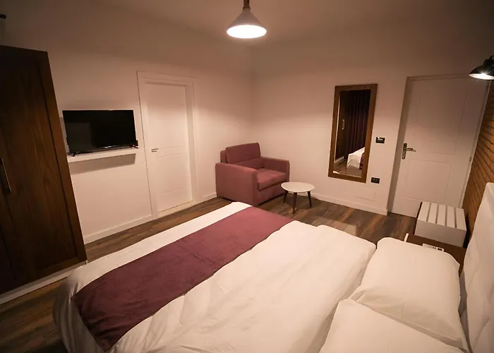 Sidi - Free Parking, Fast Wifi Connection And Breakfast Included Hotel Tirana