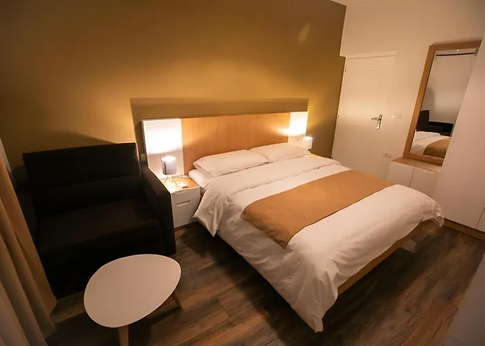 Hotel Sidi - Free Parking, Fast Wifi Connection And Breakfast Included