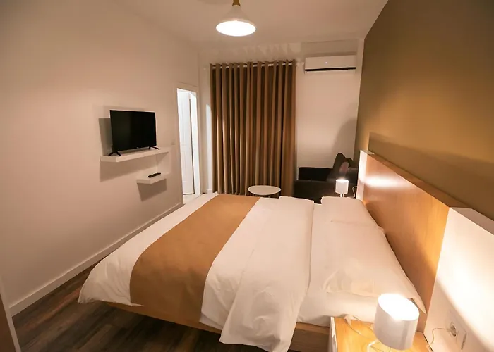 Hotel Sidi - Free Parking, Fast Wifi Connection And Breakfast Included