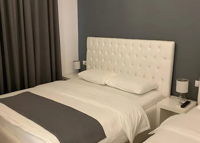 Sidi - Free Parking, Fast Wifi Connection And Breakfast Included Hotel